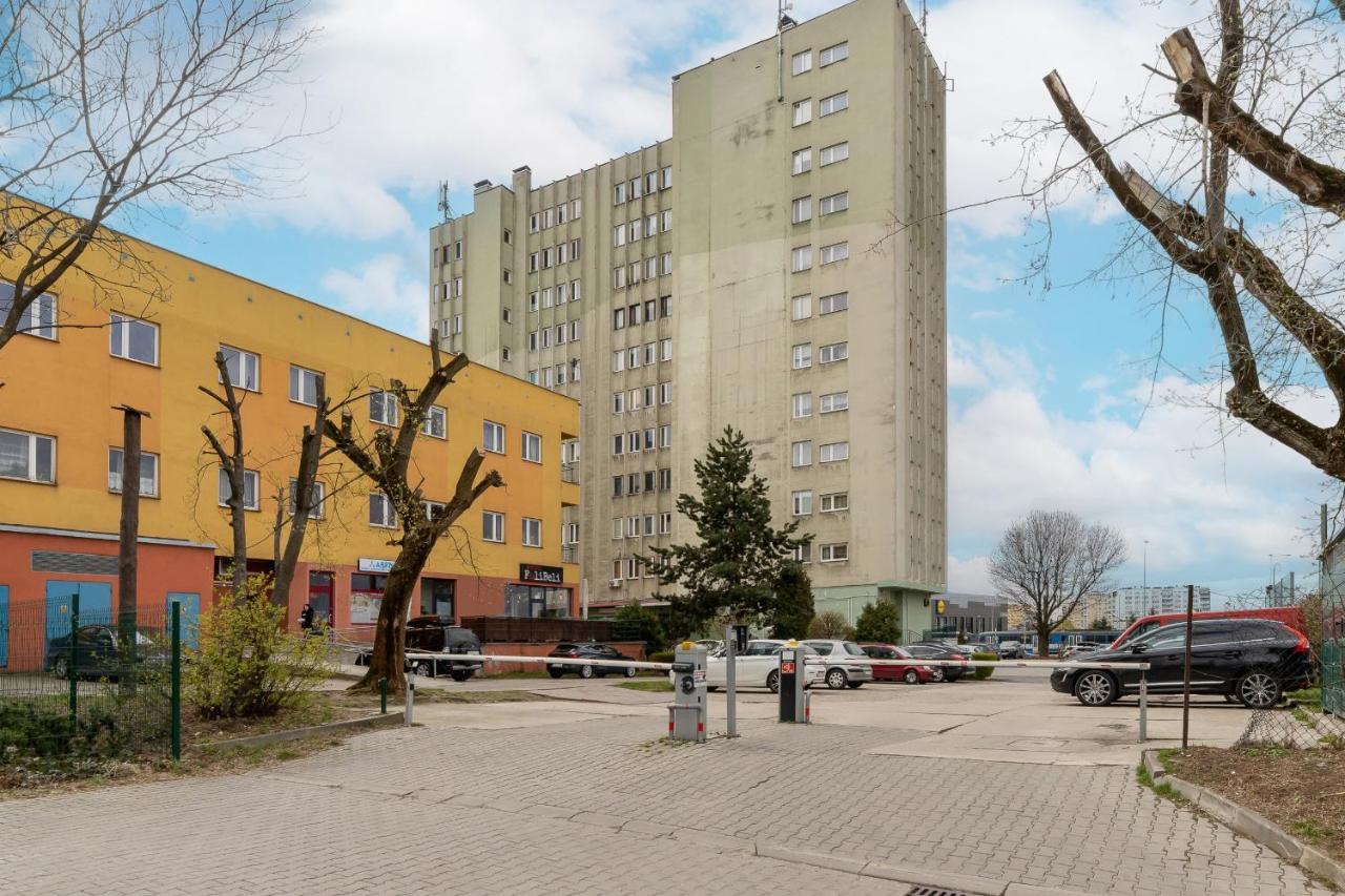 Lagiewniki Sanctuary One Bedroom Apartment By Renters Krakow Bagian luar foto