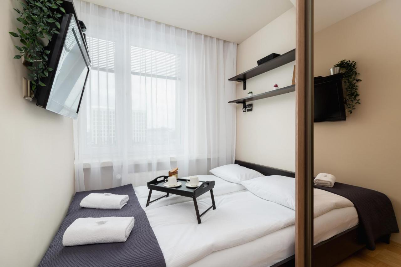 Lagiewniki Sanctuary One Bedroom Apartment By Renters Krakow Bagian luar foto